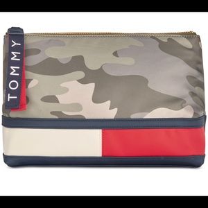 Tommy Hilfiger Camo Nylon Bag